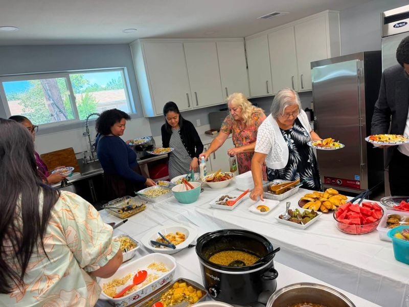 Potluck line