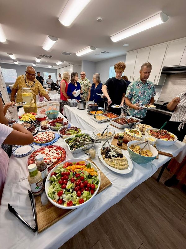 Serving Sabbath lunch